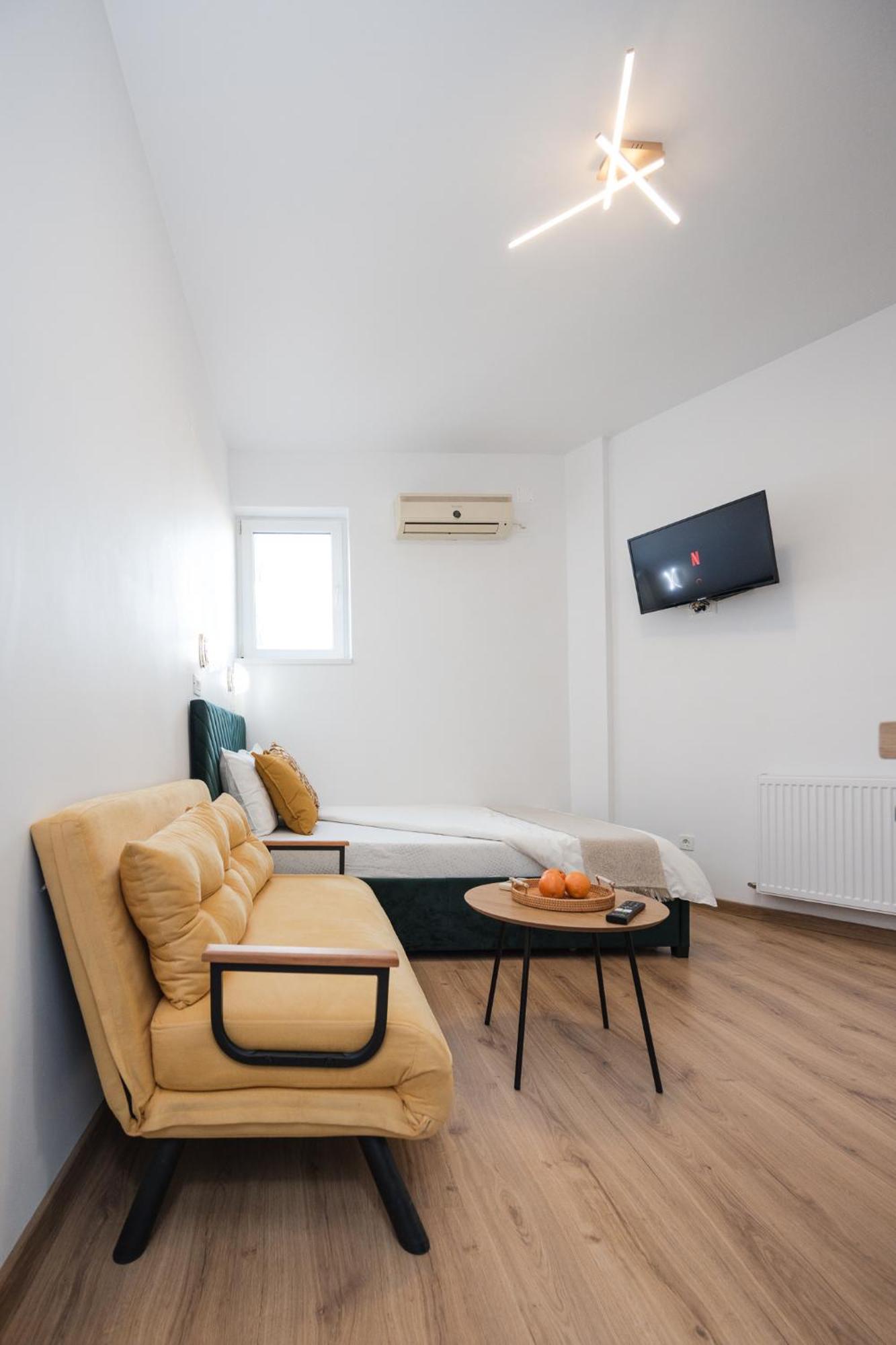 Bienvenue Studio-walking Distance To Old Town * Bucureşti